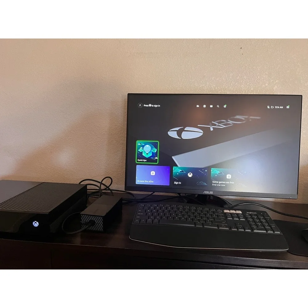 Microsoft Xbox One 500GB Console Bundle 2 Controllers 3 Games